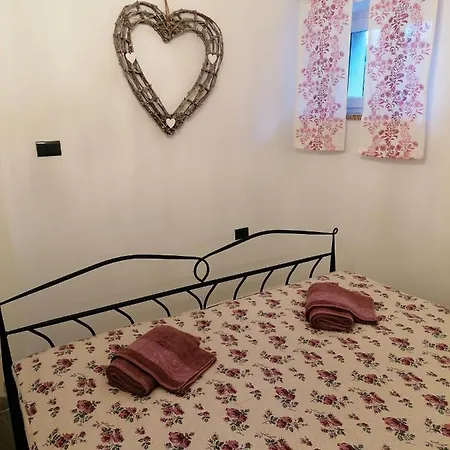 Lägenhet House Suzana Sovinjska Brda