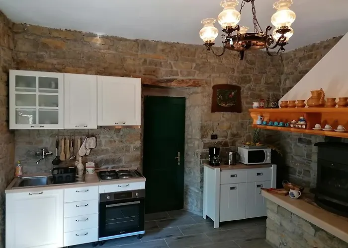 Apartment House Suzana